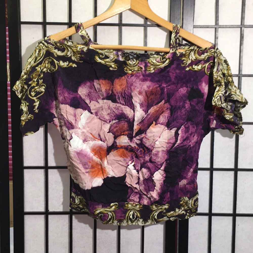 Unique Floral Cold Shoulder Crop Top Size S